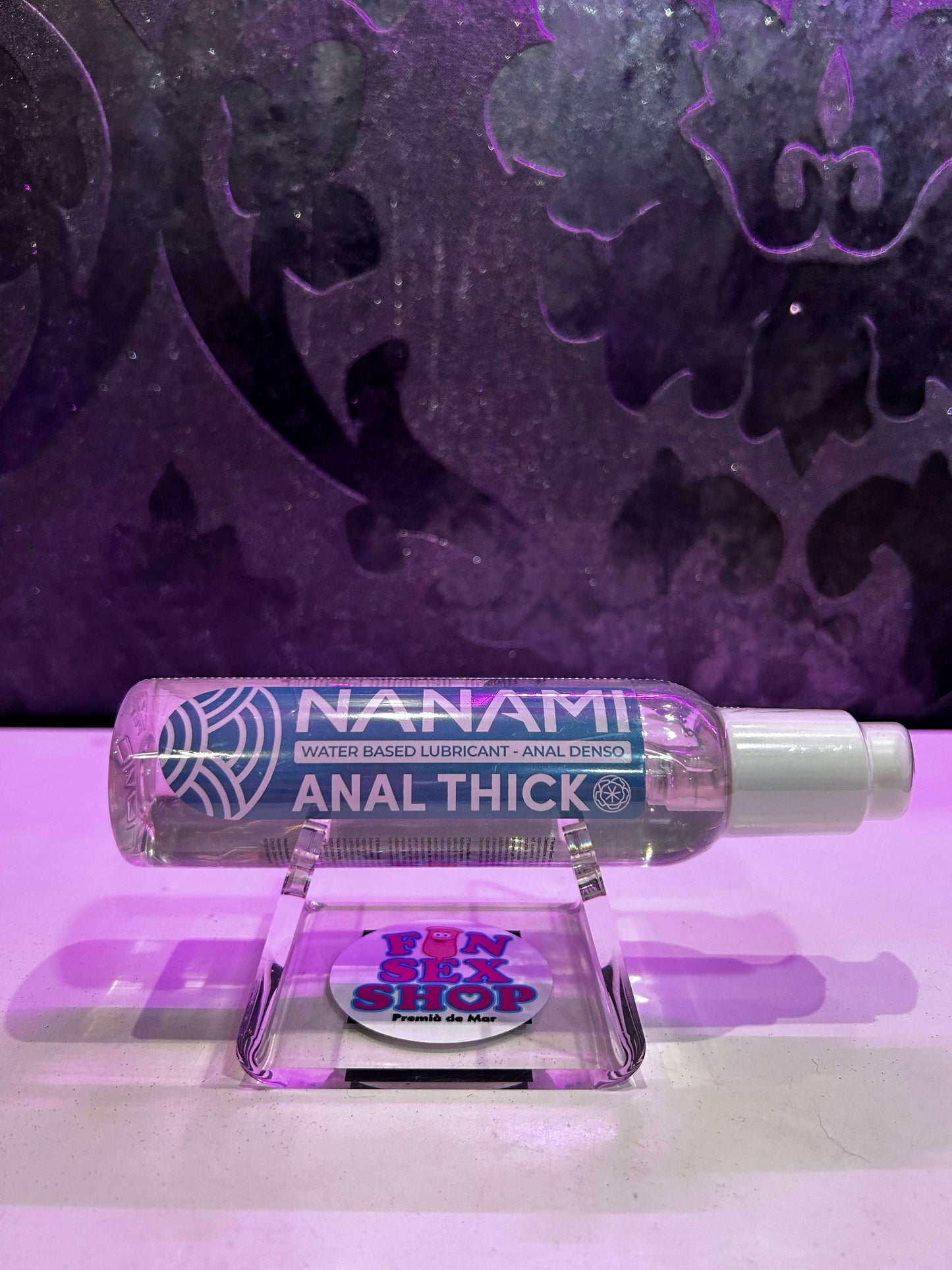 Lubricante anal de base acuosa, ideal para facilitar la penetración con máxima suavidad y confort