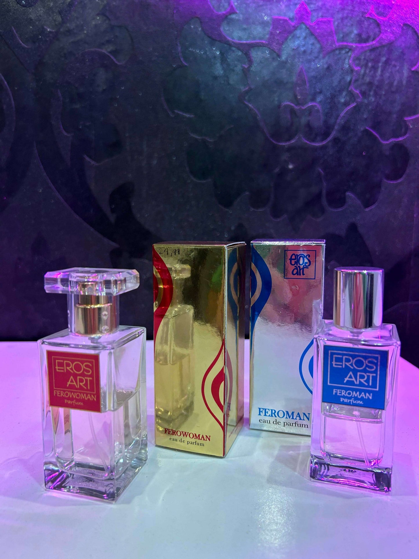 Perfume femenino sensual con fragancia erótica diseñada para seducir, atraer y realzar el deseo de forma irresistible.