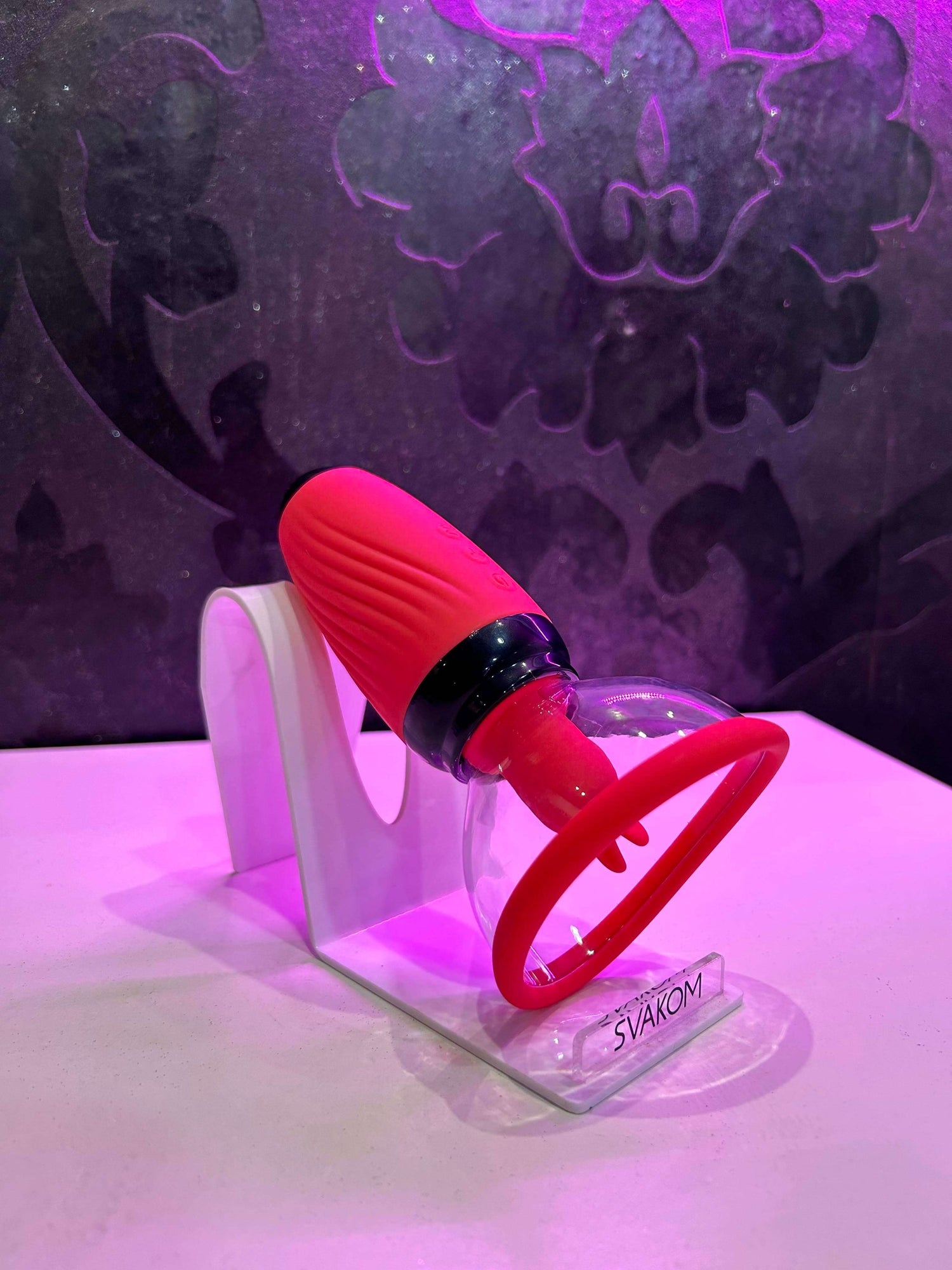 Bomba Succionadora vaginal con vibración Scarlet