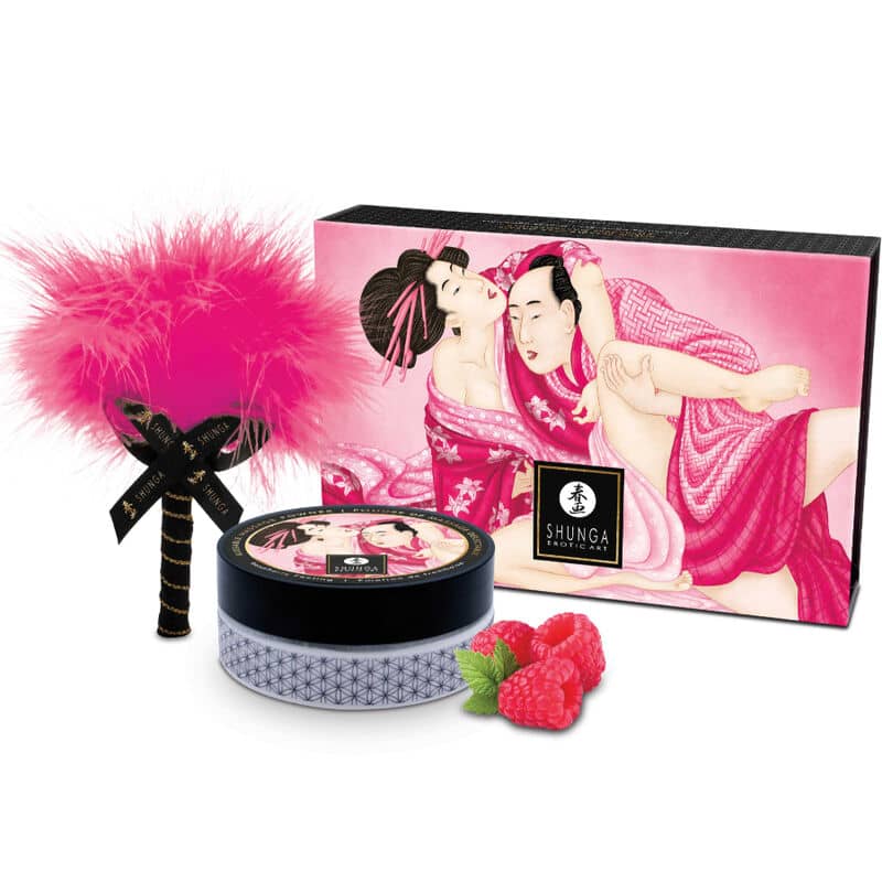 Kit de Polvos de Masaje Comestible de Shunga con pluma rosa y frambuesas, ideal para momentos íntimos.