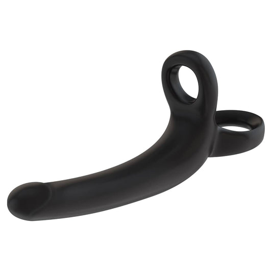 Anillo para pene con dildo negro, diseñado para mejorar placer y erecciones con material suave y flexible.