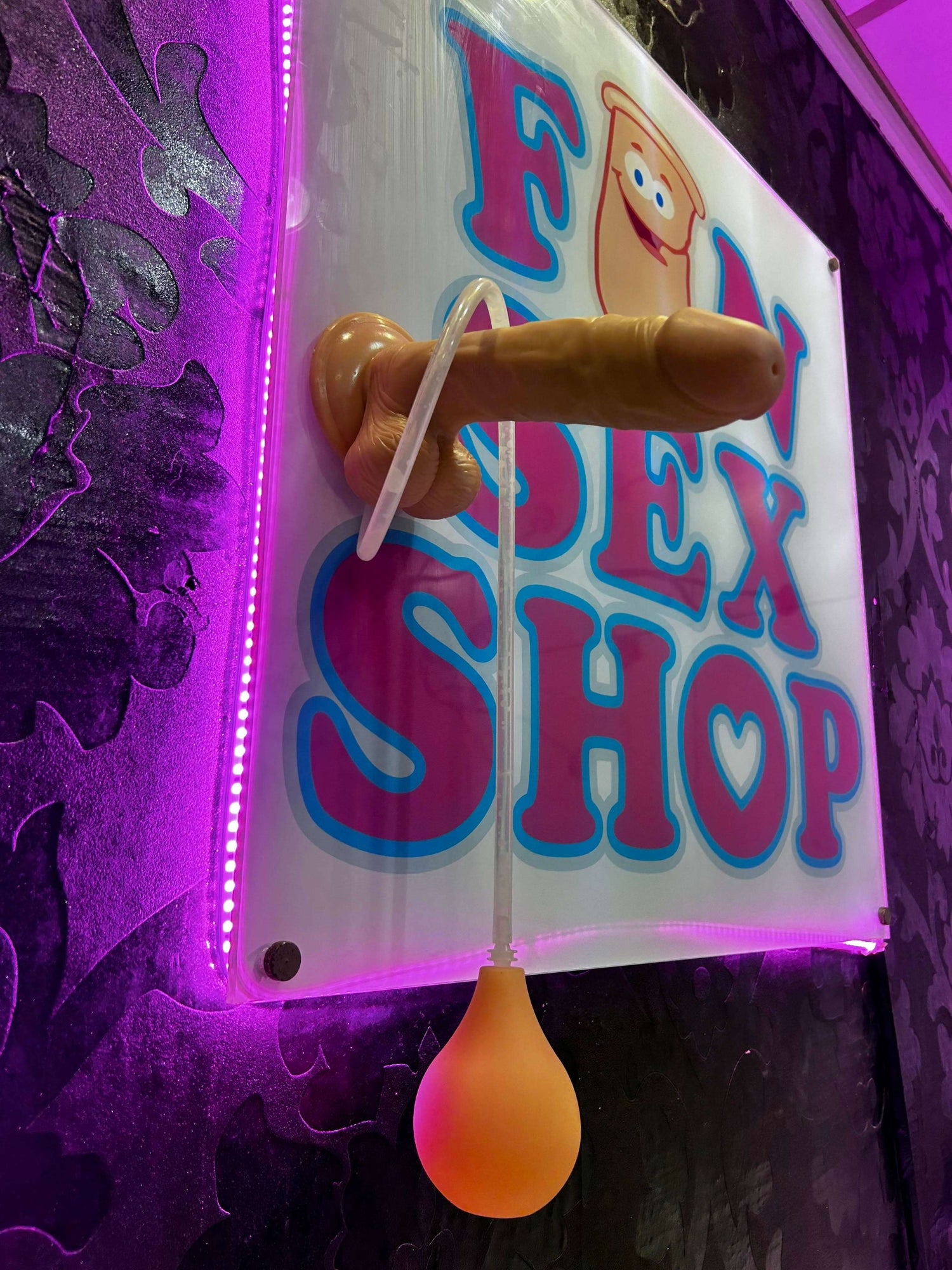 dildo con eyaculación , correte de placer